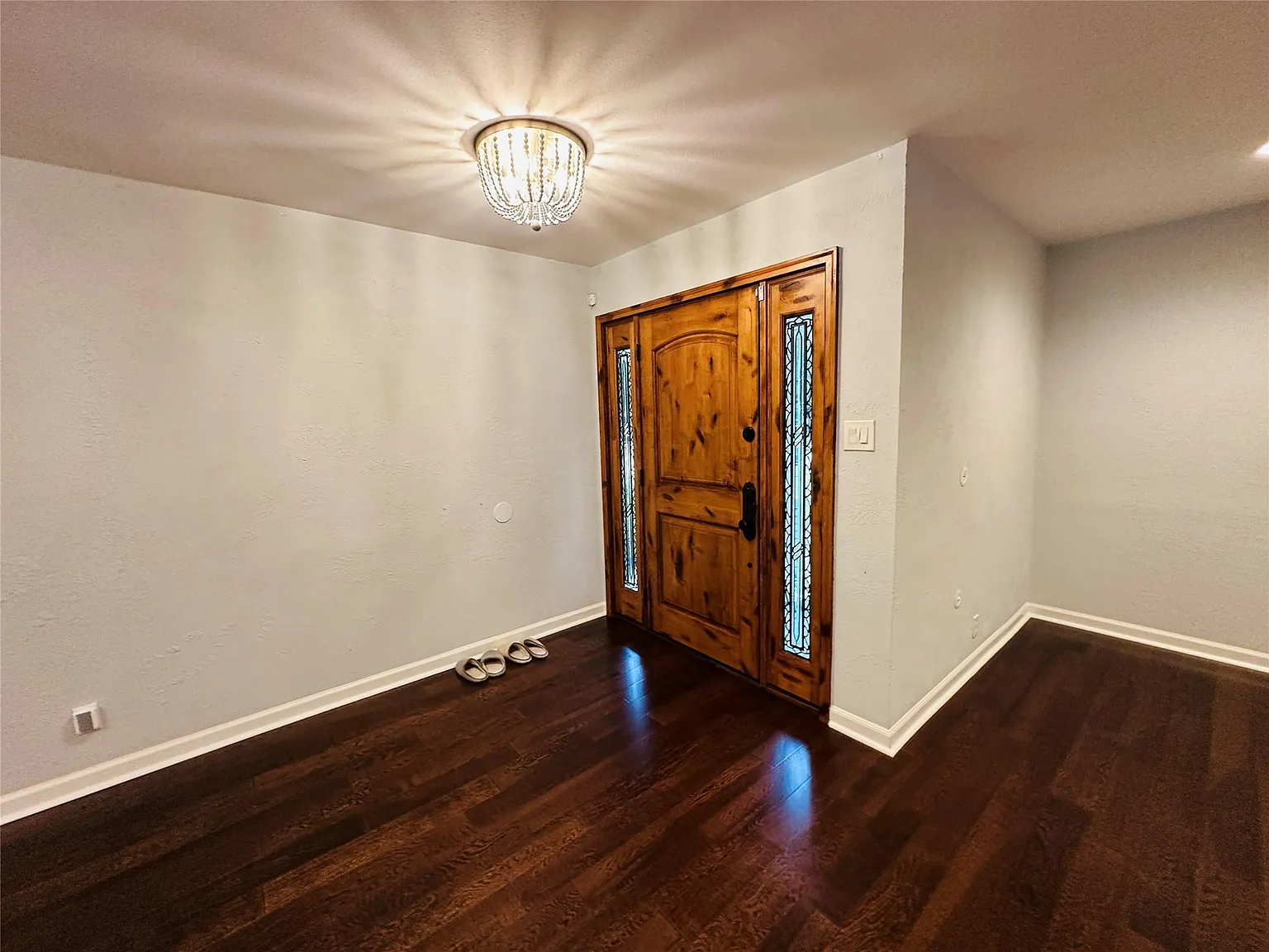 3 bed, 2.0 bath, 1468 sqft, $2,850 — Photo 4