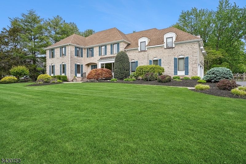 1st image of 36 Pheasant Run Dr