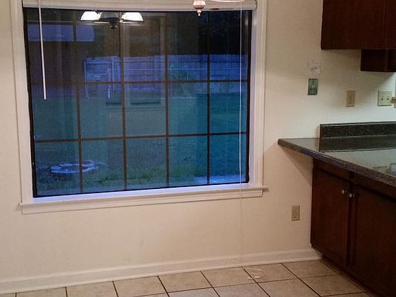 3rd image of 512 Bedlington Dr