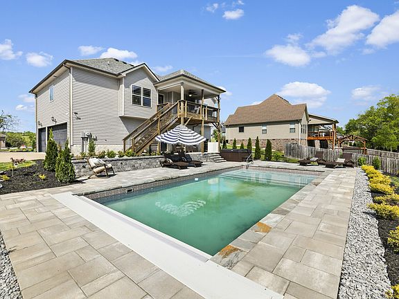 2nd image of 1236 Rich Ellen Dr