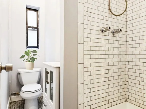 210 Thompson St APT 3DN, New York, NY 10012