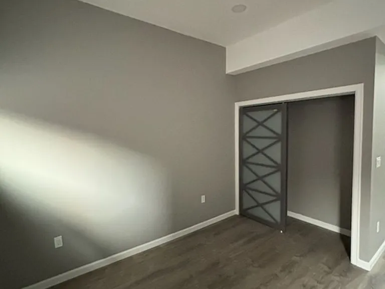 37 Center St — Photo 5