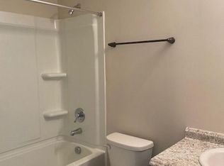 409 Auburn Rd, Glennville, GA 30427