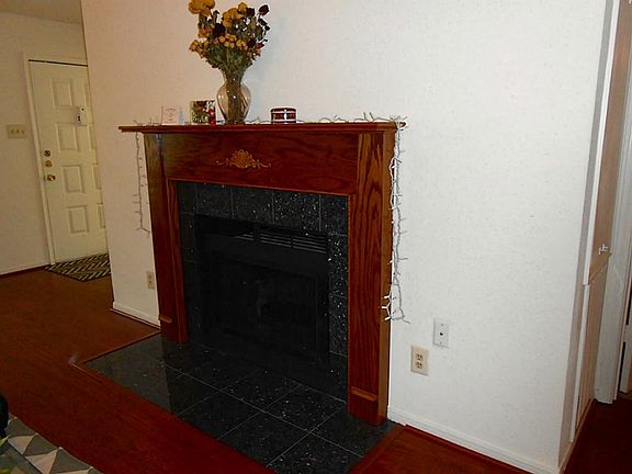 5th image of 2121 El Paseo St APT 1510