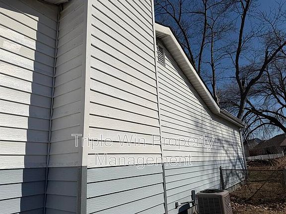 2nd image of 330 S Saint Charles St