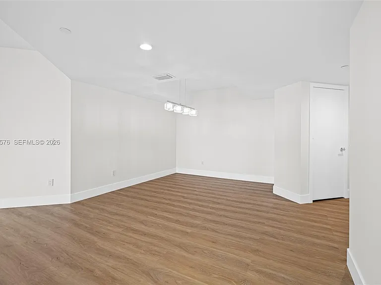 21055 Yacht Club Dr #1903 — Photo 12