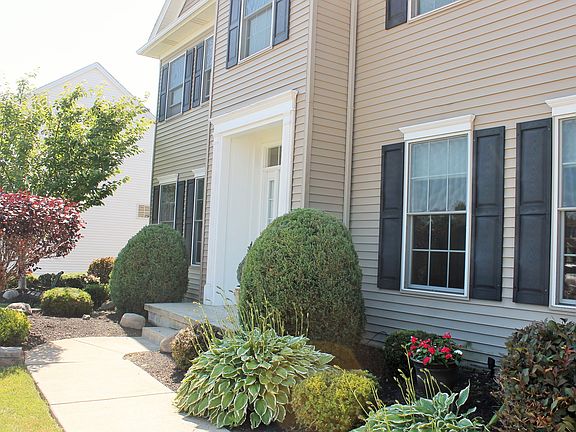 3rd image of 3324 Summerset Ct