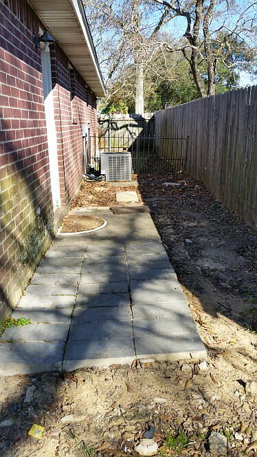Backyard1_04052018