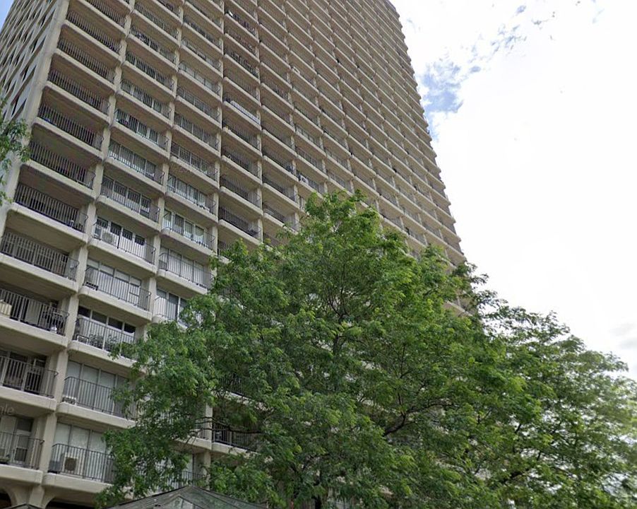 1st image of 1960 N Lincoln Park W APT 2203
