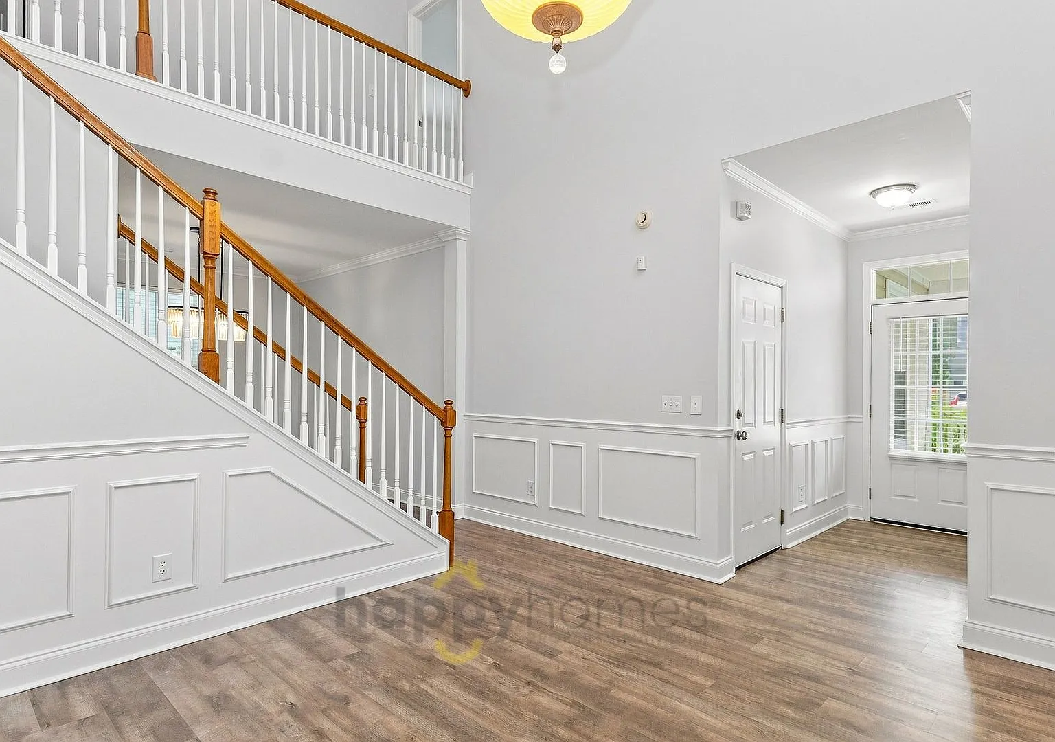 Spacious 4-Bedroom Home with Double Porches & Fenced Yard in Ladson — Photo 2