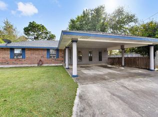 115 Perez Dr, Scott, LA 70583