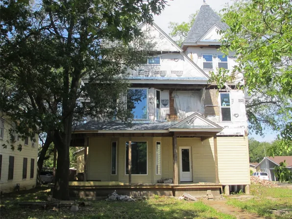 211 N Pleasant St, Hillsboro, TX 76645