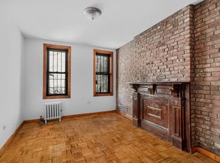 258 W 15th St #B1, New York, NY 10011