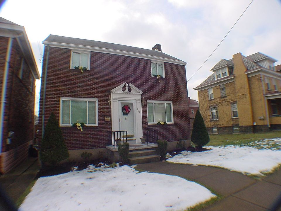 227 Greydon Avenue 