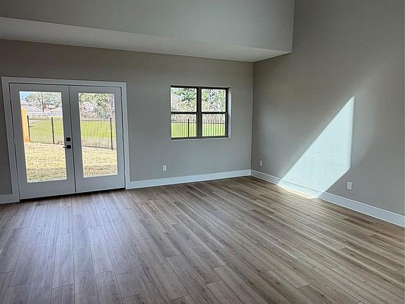 4th image of 2514 Liguria Ln