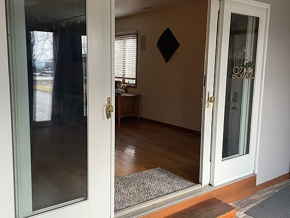 5th image of 1074 Chapman Lake Dr
