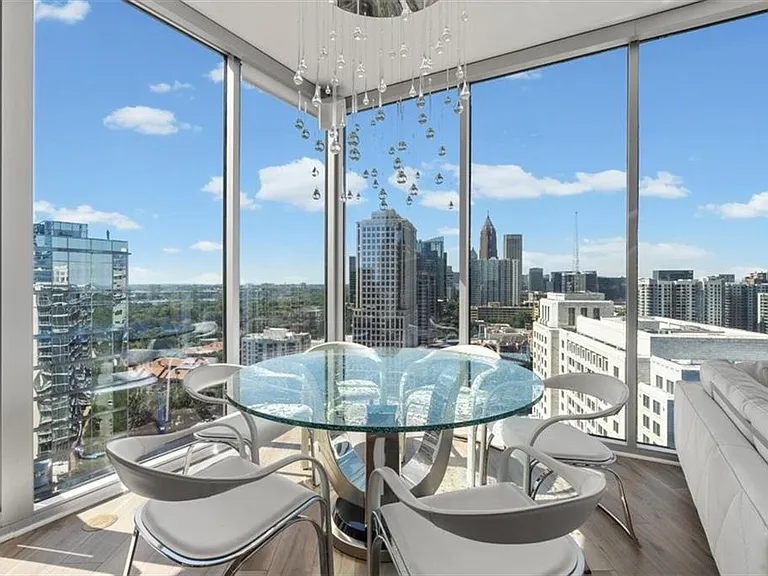 1080 Peachtree St NE #2110 — Photo 3