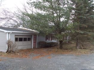 5231 Lakeview Dr, Geneseo, NY 14454