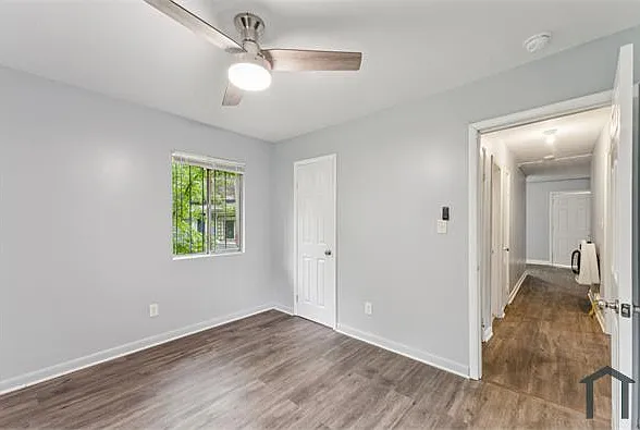 917 Court T — Photo 15