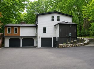 616 Grove St, Framingham, MA 01701