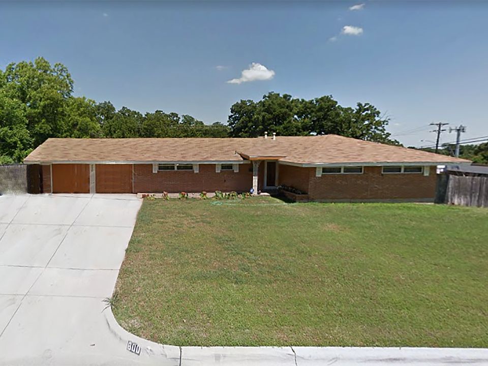 1st image of 800 Patti Dr