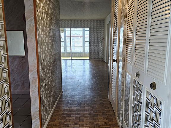 2nd image of 2800 Sunrise Lakes Drive #312