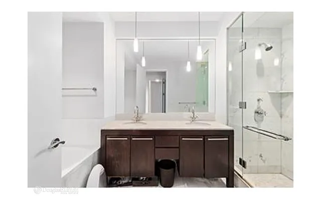 Rented by Douglas Elliman | media 22