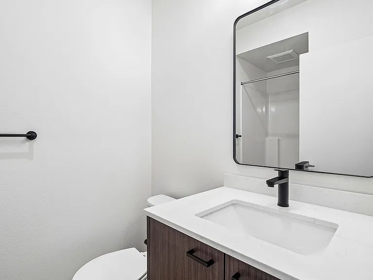 Brand-New Studio Near UW | Furnished Options & Luxury Amenities at Graceland Apartments Seattle — Photo 21