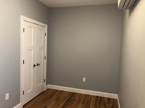 5th image of 45 Clifton Pl #23E