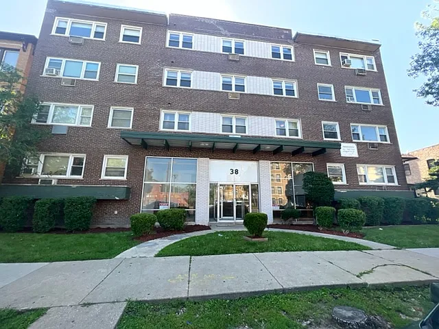 38 N Central