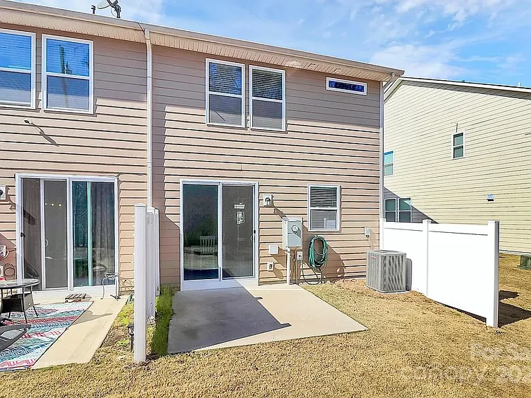 16042 Red Buckeye Ln — Photo 7