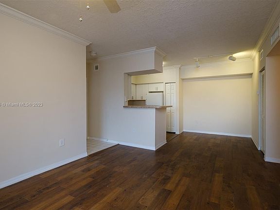 5th image of 151 SW 117th Ave #9306