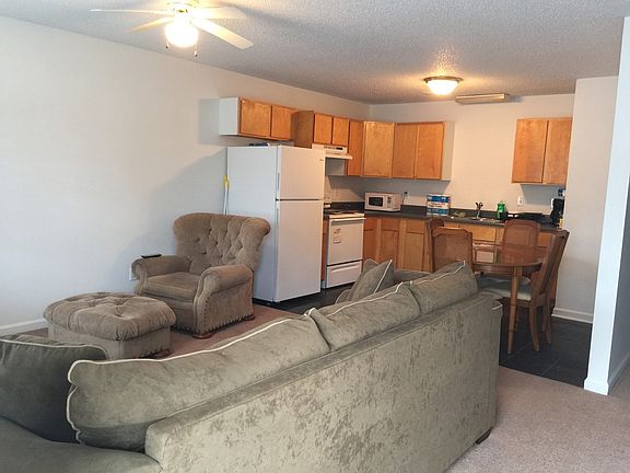 2nd image of 134 W Pine St