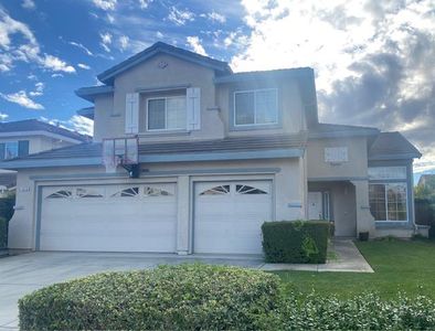 1910 Carousel Dr, Hollister, CA, 95023