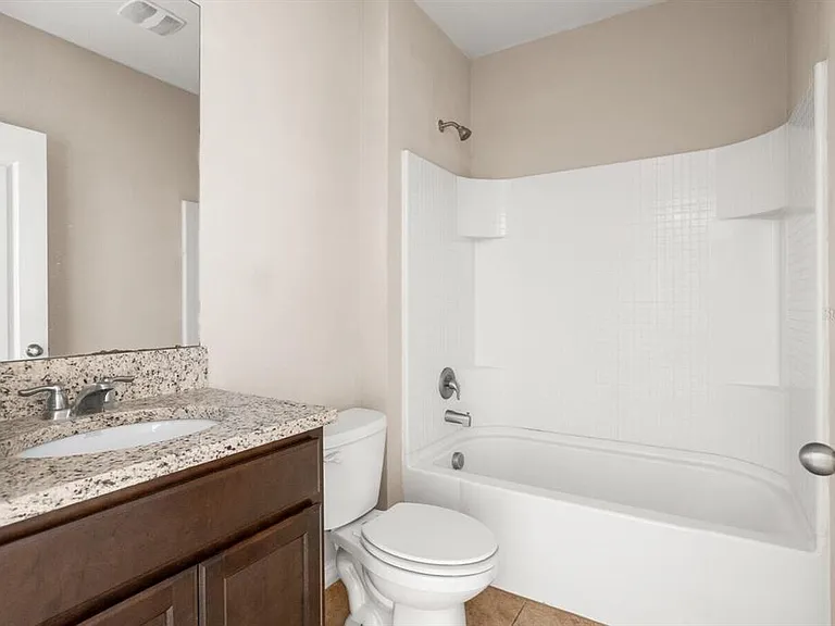 1112 Fox Path — Photo 15