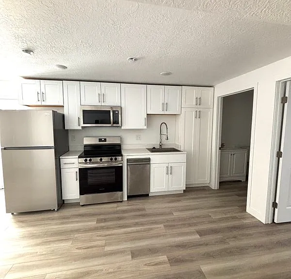 1453 W Royal Cloak Dr — Photo 5