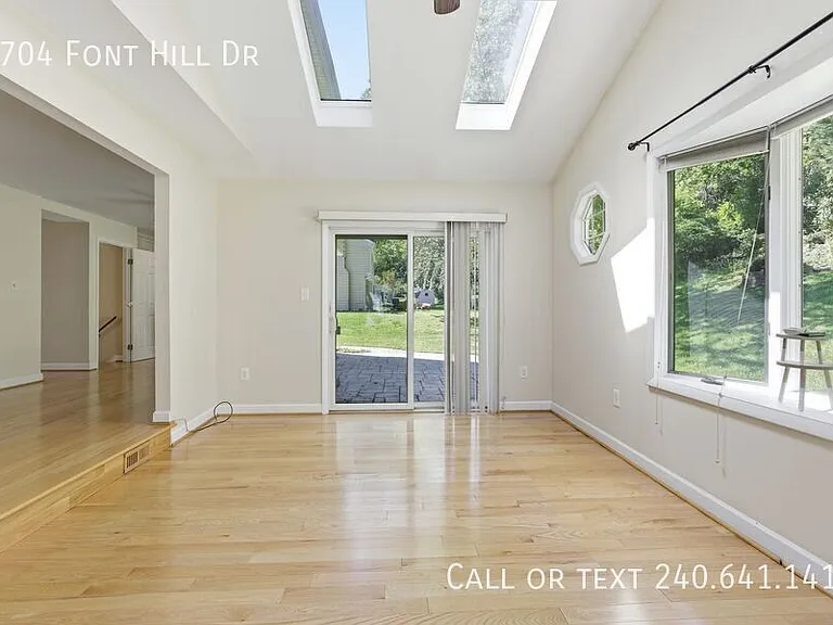 3704 Font Hill Dr — Photo 8