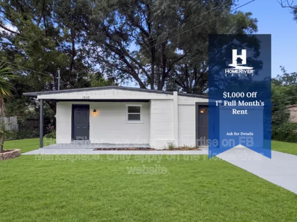 1942 Brookview Dr S, Jacksonville, FL 32246