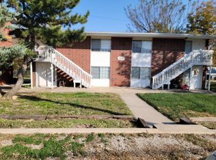 912 East St APT 2, Emporia, KS 66801