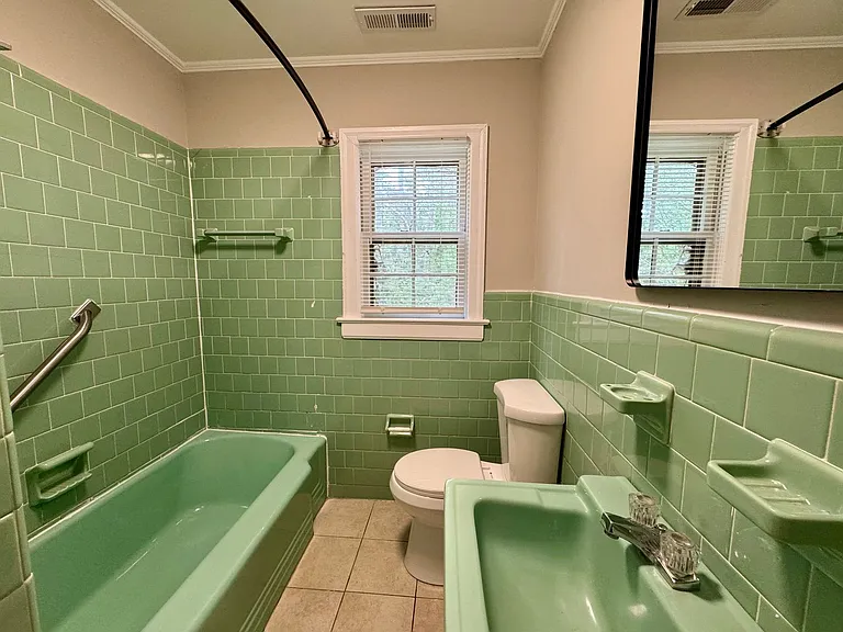 201 N Thomas St — Photo 10
