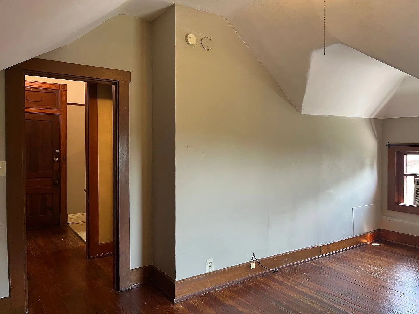 111 Wallace Avenue — Photo 2