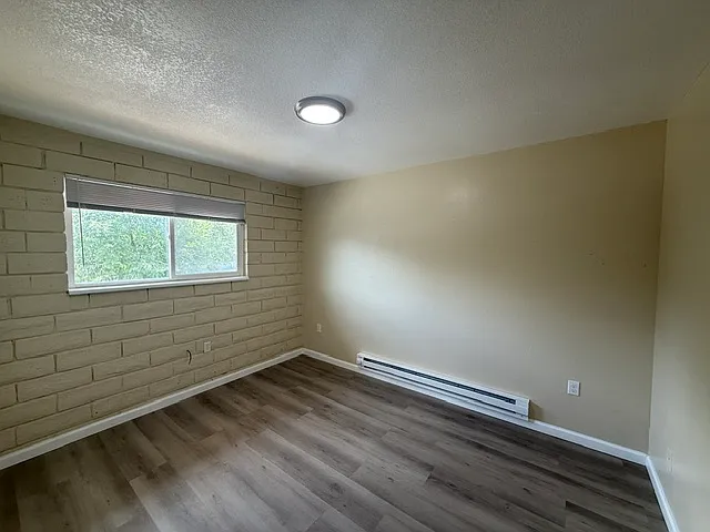 420 E Park St — Photo 4