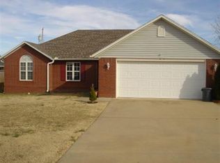 654 Frances Dr, Centerton, AR 72719