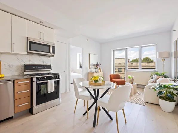 100 Maspeth Avenue image 1 of 25