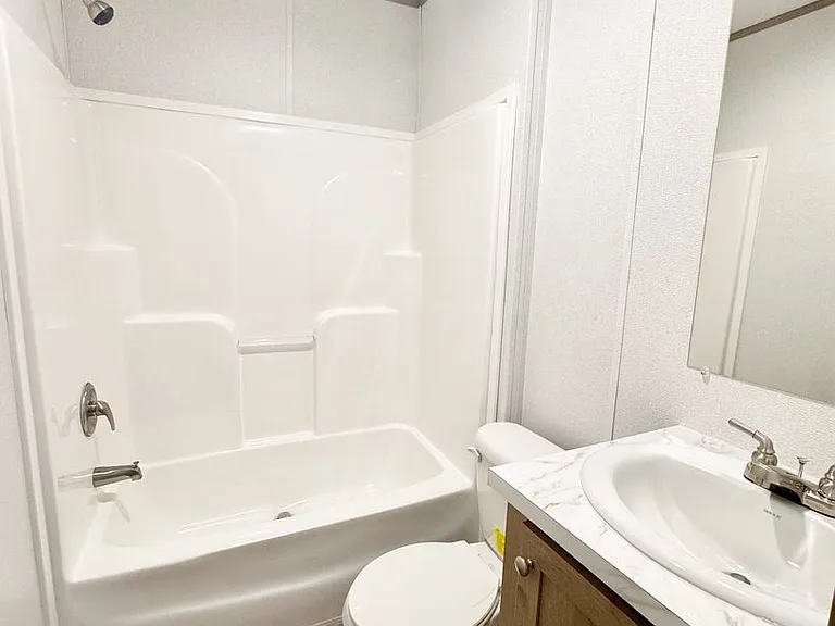 2500 Newton Rd — Photo 14