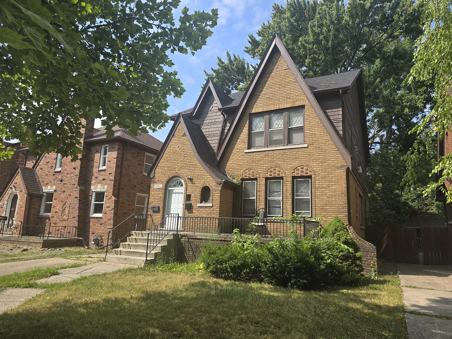 2 bed, 1068 sqft, $1,100 — Photo 2