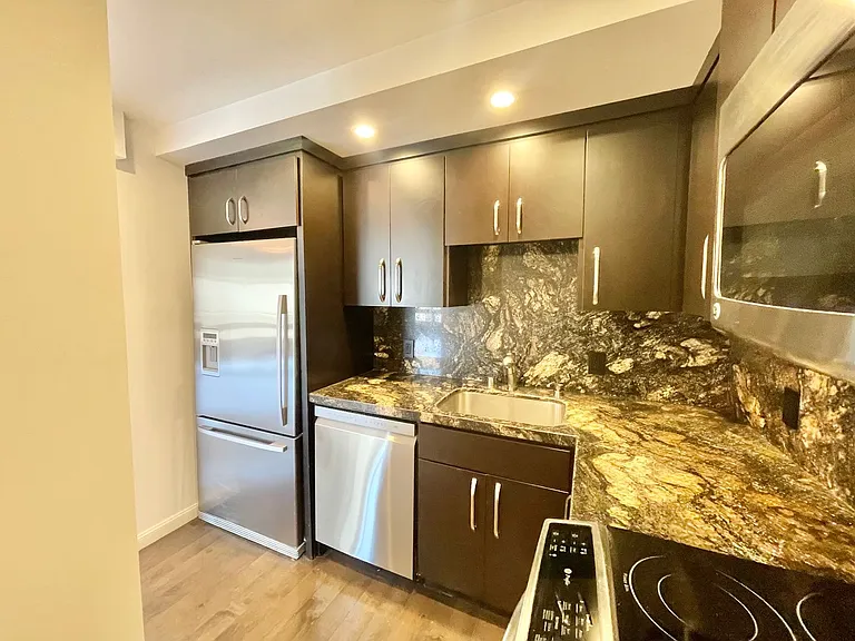 1177 California St #1132 — Photo 11