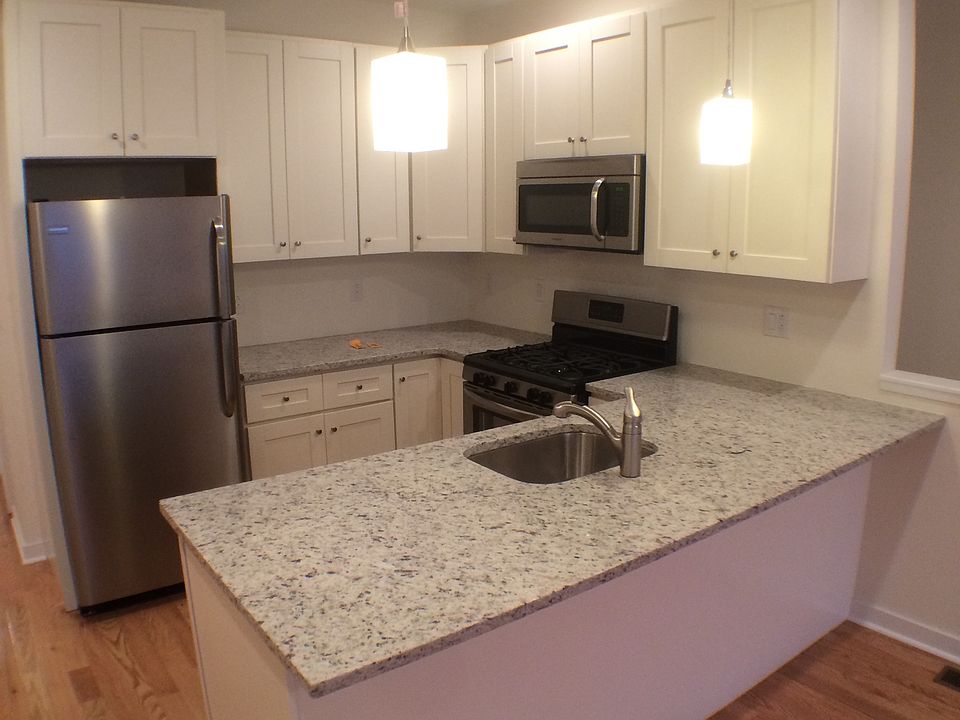 1st image of 815 N Uber St #1