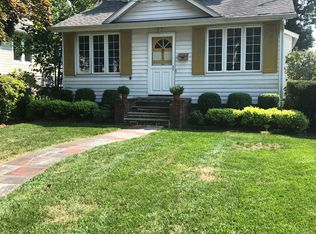 232 Nelson Rd, Scarsdale, NY 10583