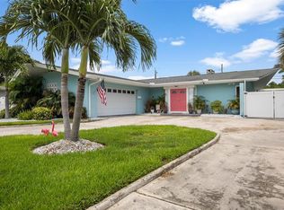 3944 38th Way S, Saint Petersburg, FL 33711